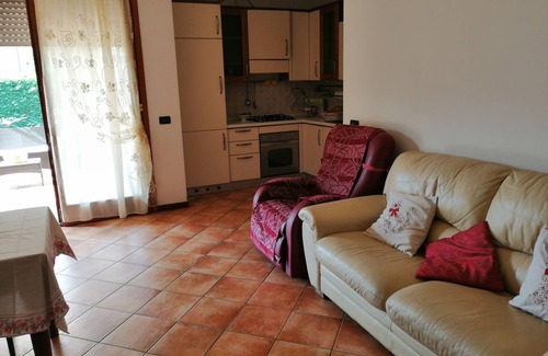 Valeggio sul Mincio Apartment | Beautiful apartment with garden not far from Lake Garda