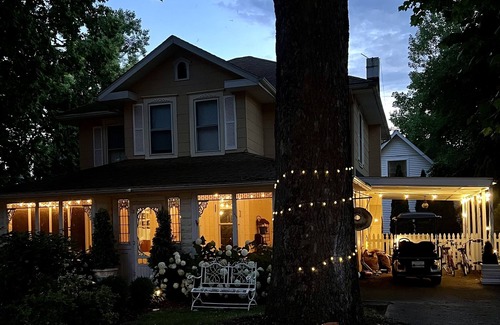 Lakeside House | Beautiful And Spacious Home In Central Lakeside With EV Charger And Golf Cart!