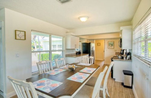 Beachway Estates House | Beautiful & airy dog-friendly home near the beach with private pool, yard, grill