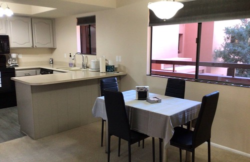 Paradise Valley Village Condo | Beautiful Anasazi Village Condo-Close to Shopping, Dining, Golf