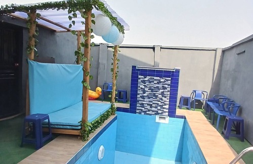 Ikeja Apartment | Beautiful and Cozy miniflat for 2 with Swimming Pool - close to Airport