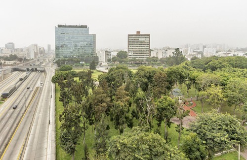 San Antonio Apartment | Beautiful and Freshly remodel Condo in the heart of Miraflores