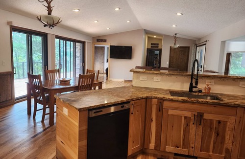 Hackensack House | Beautiful And Private Lake Home On Birch Lake