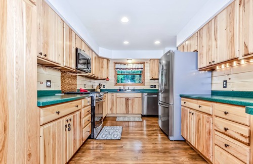 Lac du Flambeau House | Beautiful and quiet lake home w/air hockey, foosball, firepit, WiFi, central AC