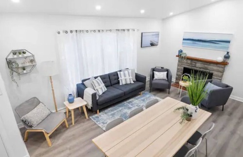 Pierrefonds-Roxboro House | Beautiful and quiet urban cabin