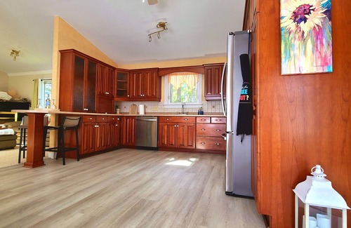Charlotte's Shore House | Beautiful and spacious "home away from home" for amazing summer fun & relaxation