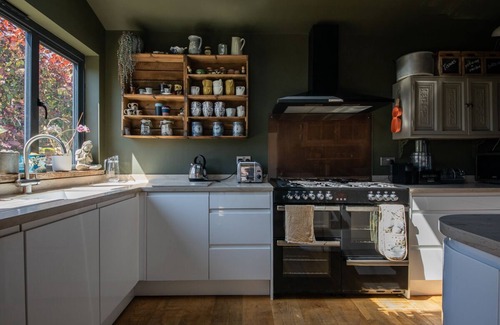 Worthing House | Beautiful and spacious Edwardian home by the seaside