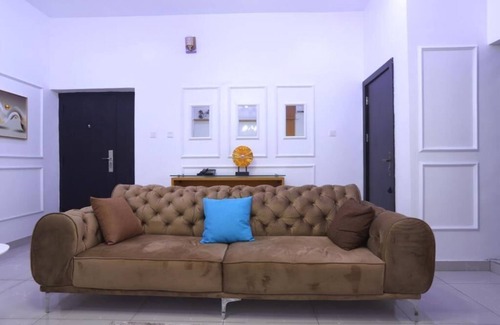Ofin Apartment | Beautiful and spacious 3-Bedroom Serviced apartment in Lekki