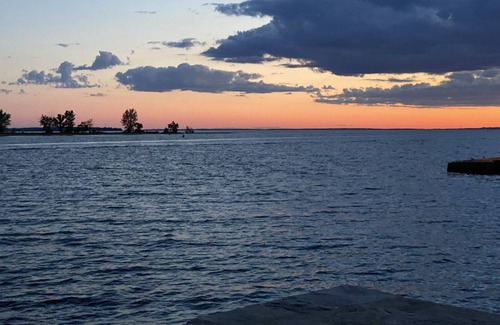Lachine Bed & Breakfast | Beautiful and spacious - Waterfront and close to airport
