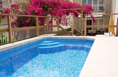 Calella House | Beautiful and spacious house in the center 50 meters from the beach