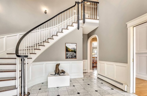 Yarmouth House | Beautiful and Spacious Home in Prime Location With Water Views and a Heated Pool