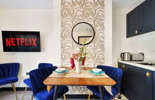 Castleford Apartment | Beautiful and Stylish Yorkshire Apartment-Sleeps 5