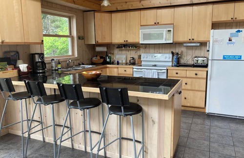 Grand Marais Cabin | Beautiful and unique cabin on the shores of Lake Superior