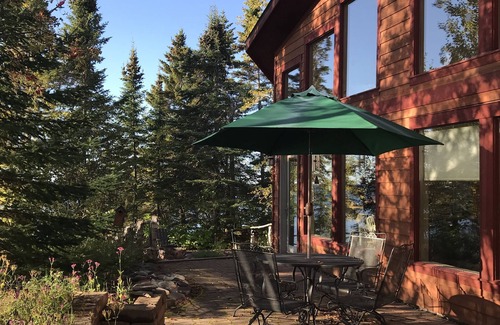 Grand Marais Cabin | Beautiful and unique cabin on the shores of Lake Superior