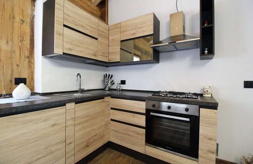 Lozzo di Cadore Apartment | Beautiful apartment for 5 people with WIFI, balcony, pets allowed, panoramic view and parking