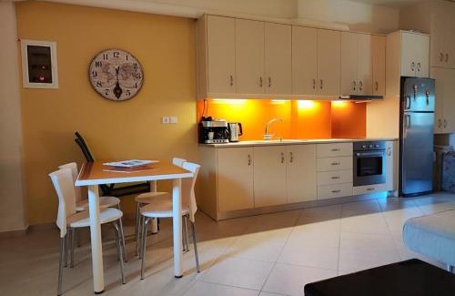 Agkisaras Apartment | Beautiful apartment near the beach