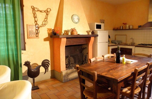 Monteleone d'Orvieto Apartment | Beautiful apartment for 7 guests with pool, WIFI and parking