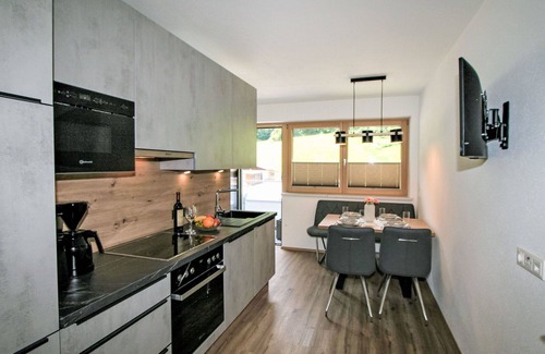 Distelberg Apartment | Beautiful apartment for 8 guests with WIFI and terrace