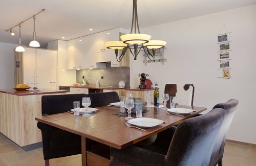 Kandersteg Apartment | Beautiful apartment for 4 guests with WIFI, TV, terrace, panoramic view and parking