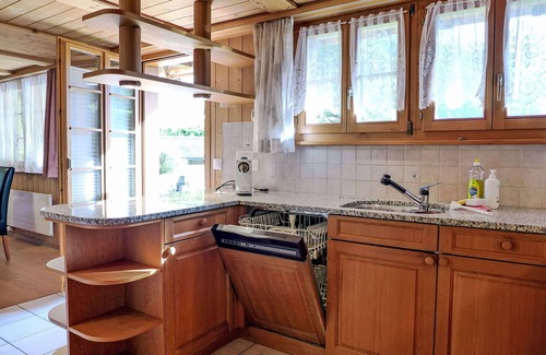 Gadmen Apartment | Beautiful apartment for 5 people with WIFI, TV, patio, pets allowed, panoramic view and parking