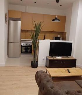 Canillas Apartment | Beautiful apartment close to IFEMA for 5 pax - Pedroñeras