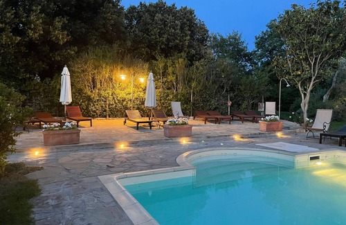Poggi del Sasso Apartment | Beautiful apartment for 4 people with A/C, pool, TV, pets allowed and parking
