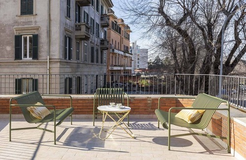Rione XXI San Saba Apartment | Beautiful Apartment for 12 in Central Rome