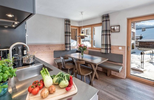 Parpan Apartment | Beautiful apartment for 2 people with WIFI, TV and balcony