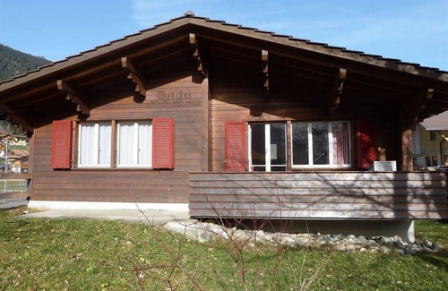 Adelboden Apartment | Beautiful apartment for 7 people with balcony