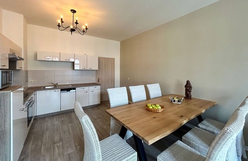 Zittau Apartment | Beautiful apartment for 6 people with WIFI, TV, patio, pets allowed and parking
