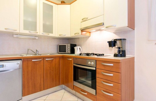 Mosenice Apartment | Beautiful apartment for 4 guests with WIFI, A/C, TV and patio
