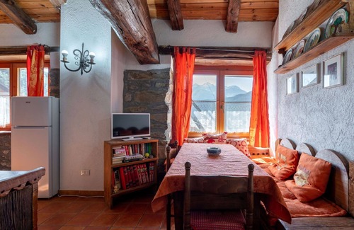 Avise Apartment | Beautiful apartment for 4 people with WIFI, TV, pets allowed and parking