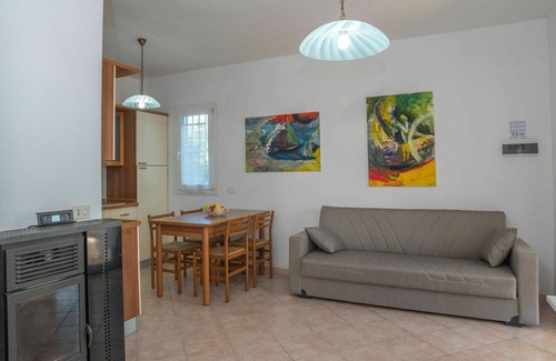 Pittulongu Apartment | Beautiful apartment for 4 guests with TV, terrace, pets allowed and parking