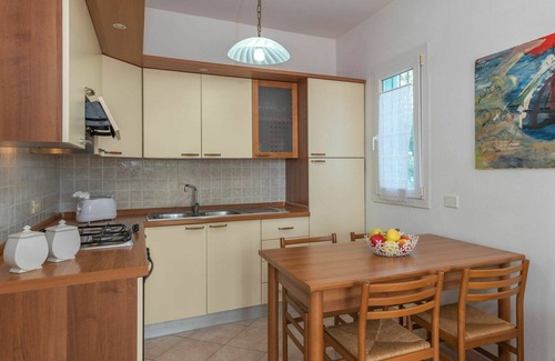 Pittulongu Apartment | Beautiful apartment for 4 guests with TV, terrace, pets allowed and parking