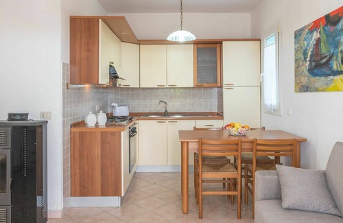 Pittulongu Apartment | Beautiful apartment for 4 guests with TV, terrace, pets allowed and parking