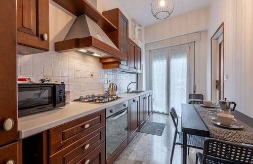 Omegna Apartment | Beautiful apartment for 6 guests with WIFI, TV, terrace, pets allowed and parking