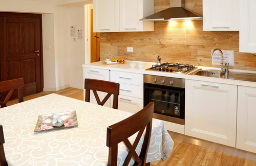 Raveo Apartment | Beautiful apartment for 2 guests with WIFI, TV and patio