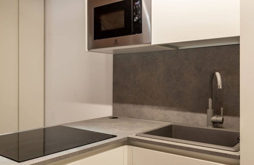 Trento Old Town Apartment | Beautiful apartment for 2 people with A/C, TV and parking