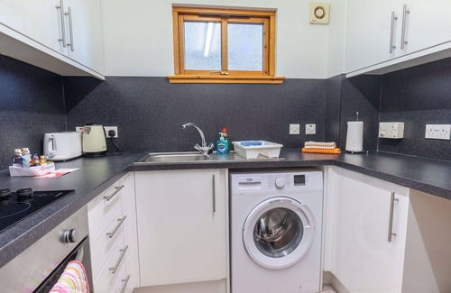 Balloch Apartment | Beautiful apartment for 4 guests with WIFI, TV and patio