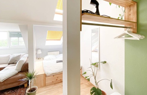 Ost Apartment | Beautiful apartment in Leipzig with a view of the city forest