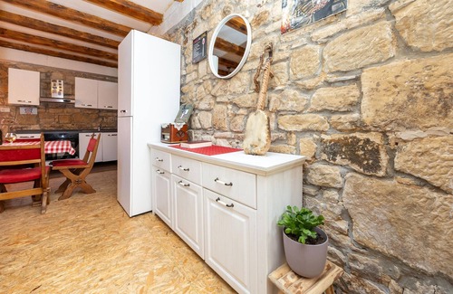 Citluk Apartment | Beautiful apartment in Hrvace with WiFi