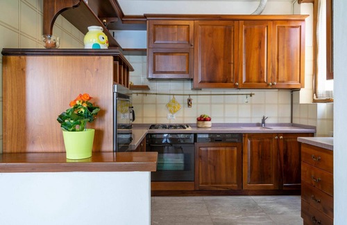 Someraro House | Beautiful apartment in villa for 6 guests with WIFI, TV, balcony and pets allowed