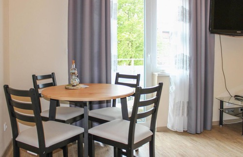 Lembruch Apartment | Beautiful Apartment in Lembruch With Wifi