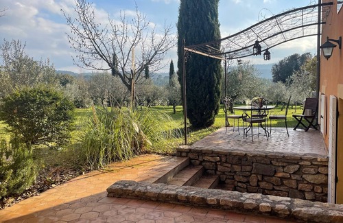 Carces Apartment | Beautiful apartment in magnificent property in Provence Verte.