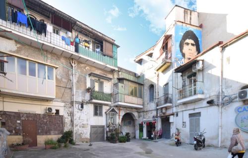 Secondigliano Apartment | Beautiful Apartment In Napoli With Wifi