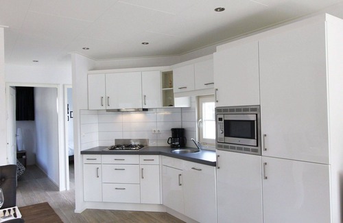 Belfeld House | Beautiful apartment in villa for 4 guests with WIFI, pool, TV and terrace