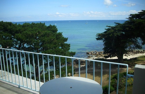 La Trinite-sur-Mer Apartment | Beautiful apartment in residence with private park on the sea located in CARNAC PLAGE