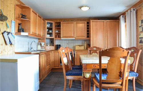 Saeveland Apartment | Beautiful Apartment In Sævelandsvik