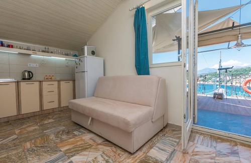 Utjeha Apartment | Beautiful apartment in Utjeha