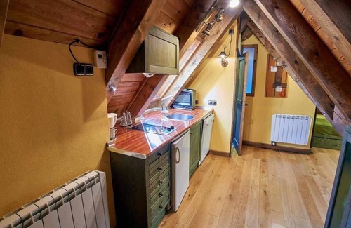 Vilac Apartment | BEAUTIFUL APARTMENT IN VILAC 10 KM BAQUEIRA BERET 6D, WIFI SPECTACULAR VIEWS